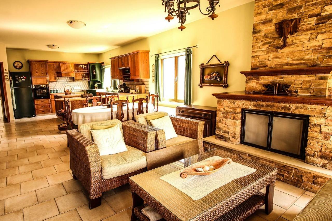 Villa Rustic House à Xylophaghou Extérieur photo